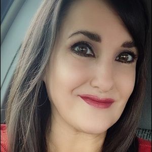 Meet your Posher, Heidi